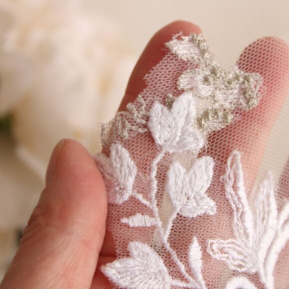Embroidered Appliques, Embroidered Fabric Ends with Flower Appliques, Fairy - Picture 10 of 10